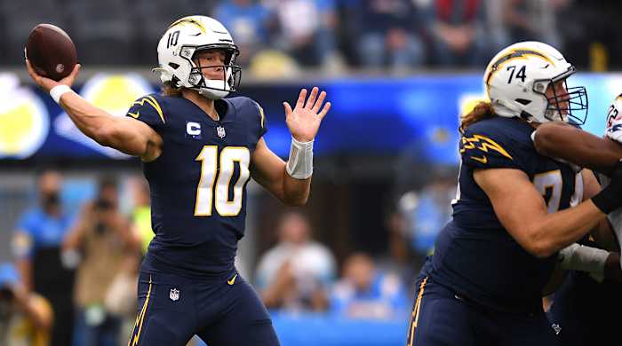 justin-herbert-chargers-better-second-half